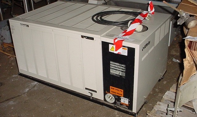 40,000 btu/hr affinity air cooled chiller