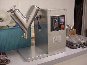 VEVOR VH-8 Powder Mixer Machine, V Type Powder Mixer Max. Work